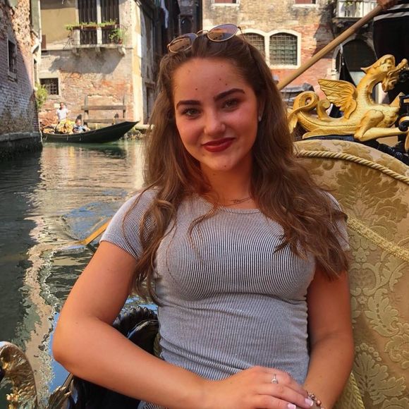 Meet your Posher, Alex - Picture 1 of 1